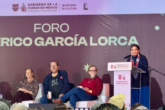 Foto de: Clara Brugada inaugura la FIL del Zócalo; esperan más de un millón de visitantes