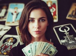 Los 3 signos que tendrán sus números de la suerte listos para ganar dinero, según el Tarot