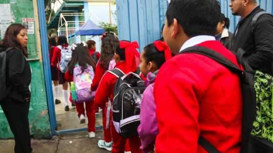 Foto de: Multarán con más de 200 mil pesos y hasta 8 años de cárcel para escuelas "patito"