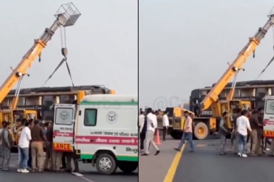 Foto de: Mueren 7 personas tras volcadura de autobús en carretera, víctimas quedaron colgadas en la ventana | VIDEO