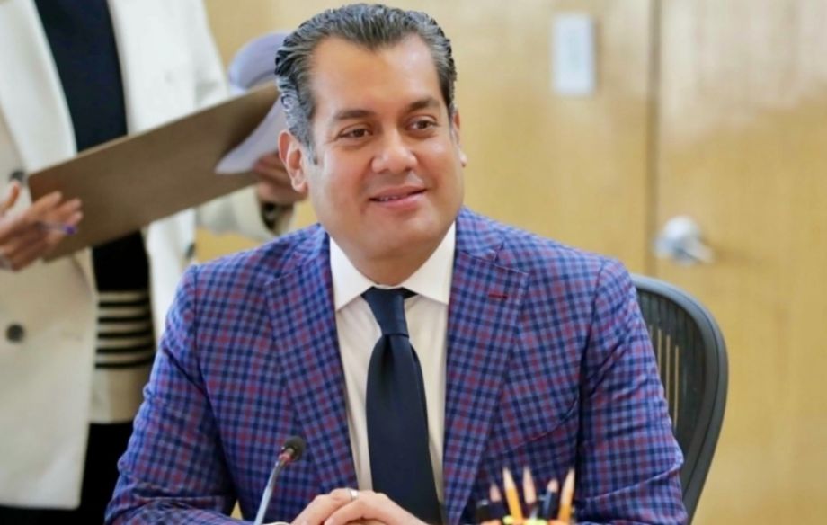 Sergio Gutiérrez Luna explica en que consiste su propuesta para regular aplicaciones y plataformas de navegación