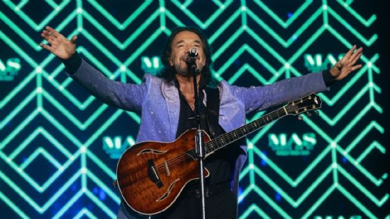"Acaba de fallecer hace unos minutos": la verdad detrás de la supuesta muerte del cantante Marco Antonio Solís "El Buki"