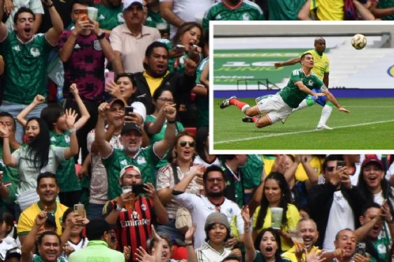 El estadio Banorte viajó en el tiempo: leyendas de México y Brasil encendieron la fiesta mundialista