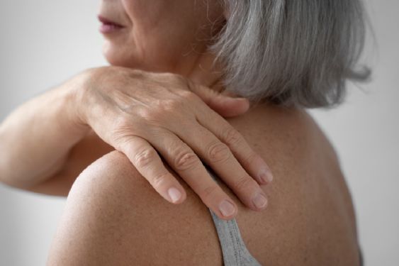¿Qué cáncer provoca dolor de hombro?