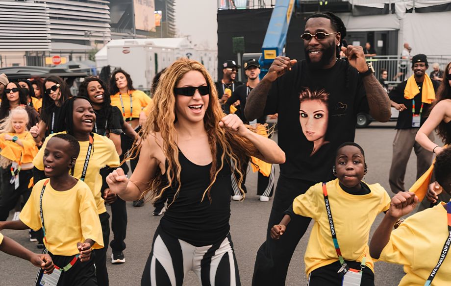 Shakira publica fotografías inéditas del ensayo para la final de la Copa Mundial 2026
