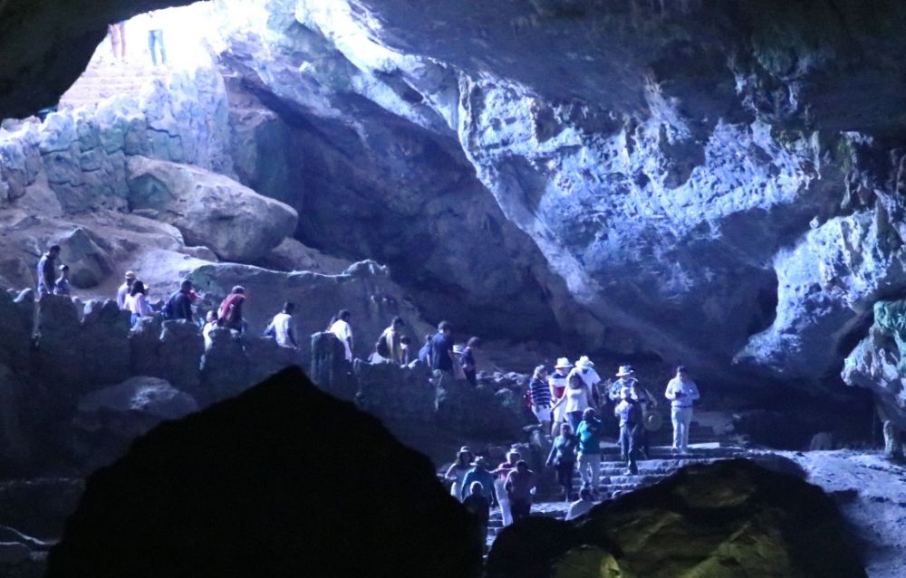 Denuncian extorsiones y secuestros de falsos guías turísticos en Grutas de Cacahuamilpa, así es como operan