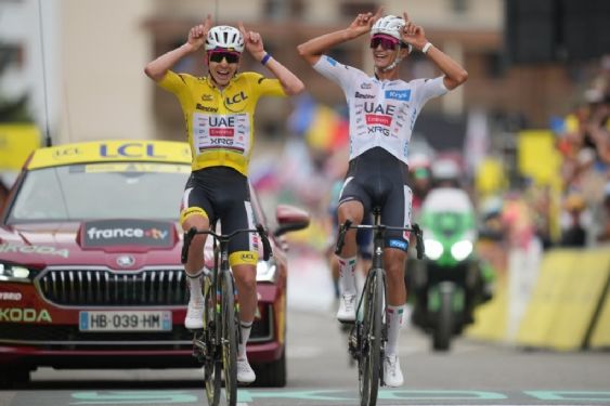 Isaac del Toro asegura un lugar histórico en el podio del Tour de Francia