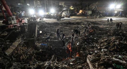 A dos meses del terremoto en Venezuela, todavía hay cuerpos bajo los escombros