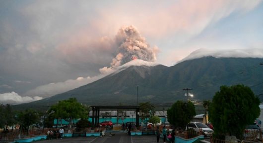 ¿Dónde está el volcán de Fuego y a qué lugares de México afecta su erupción?