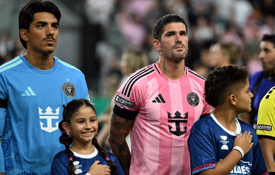 Guardan un minuto de silencio en el partido Miami vs Monterrey por la muerte del papá de Messi