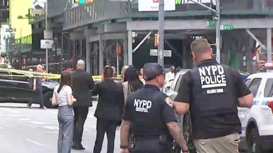 Foto de: Madre de Pamela Cisneros, autora de apuñalamiento en Nueva York, rompe el silencio: "¿por qué no la agarraron del brazo?