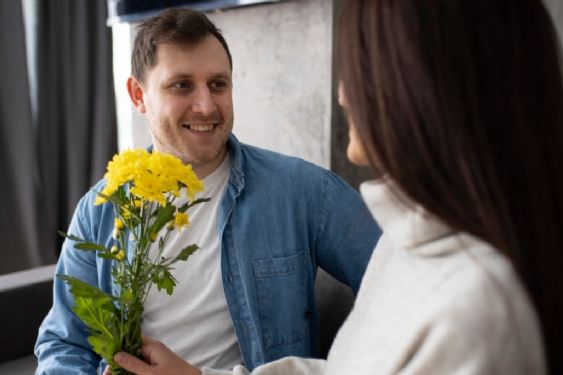¿Por qué se regalan flores amarillas el 21 de septiembre? Origen, significado y cuáles elegir