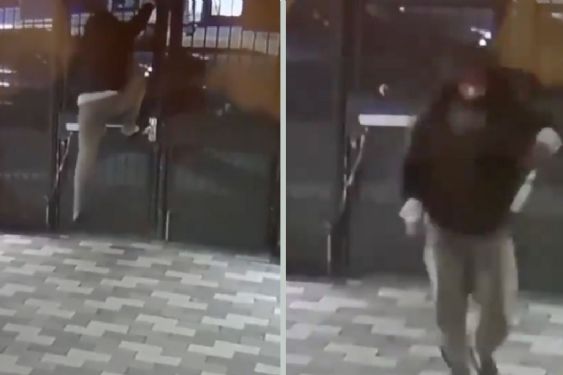 Foto de: VIDEO | Momento exacto en que un hombre en situación de calle persigue a una estudiante; escaló la reja de un edificio