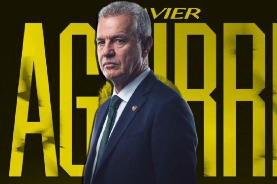 Javier Aguirre llega al Valencia como nuevo técnico para rescatarlo del descenso