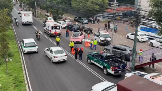 Hombre muere atropellado tras intentar cruzar una intersección en Periférico Sur | VIDEO