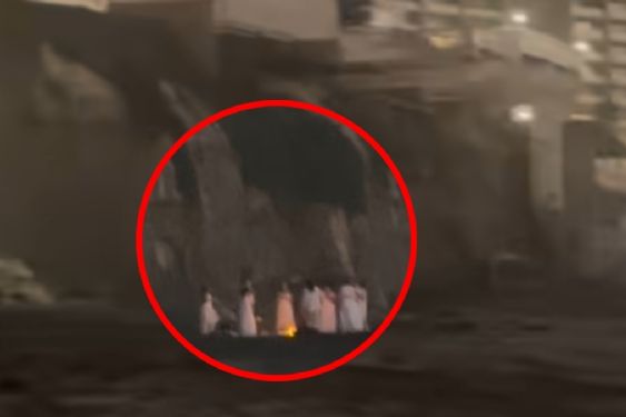 El misterioso video de unas mujeres de blanco frente al mar que tiene aterradas a miles de personas